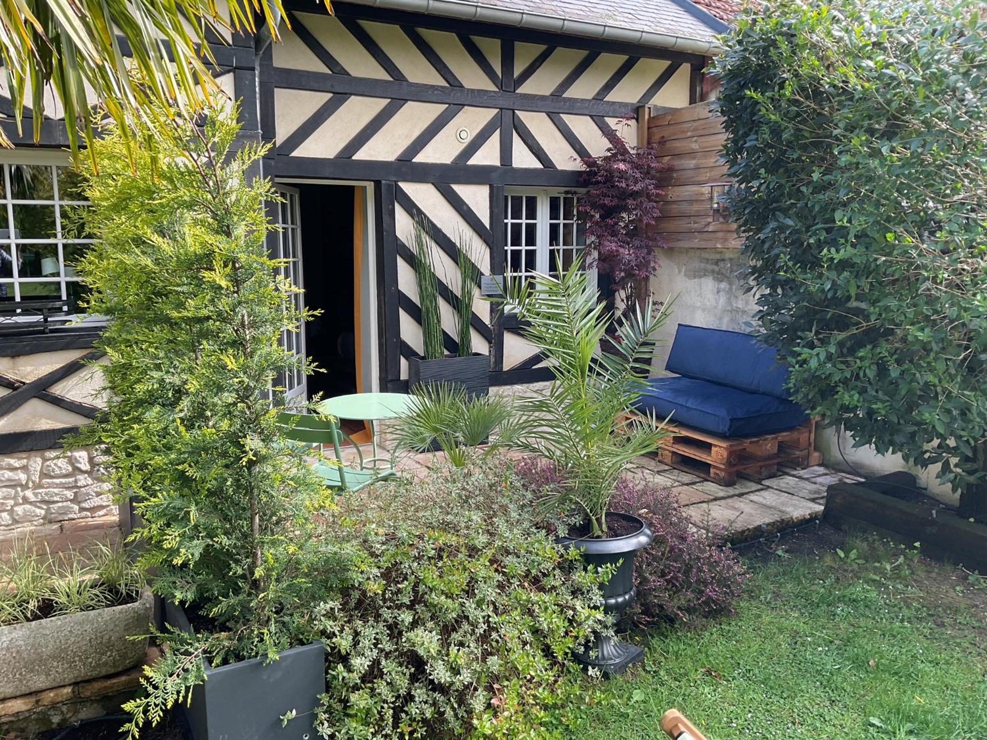 Manoir De La Croix-Sonnet Acomodação com café da manhã Trouville-sur-Mer Exterior foto
